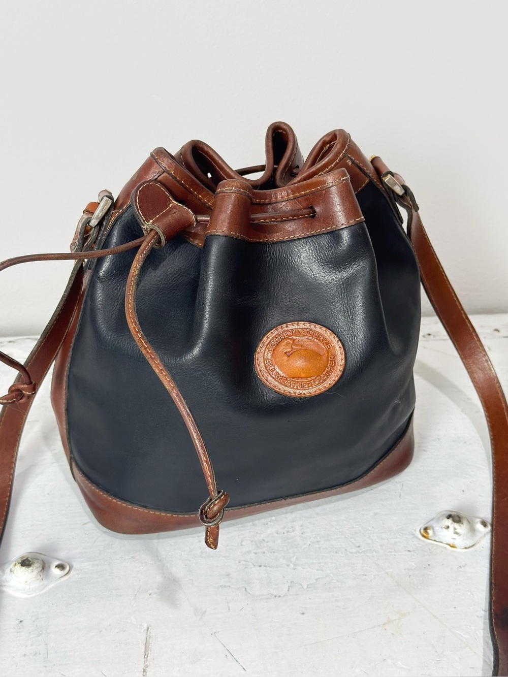Vintage Dooney & Bourke Pre Tag Bucket Bag Drawstring Leather Black/Tan